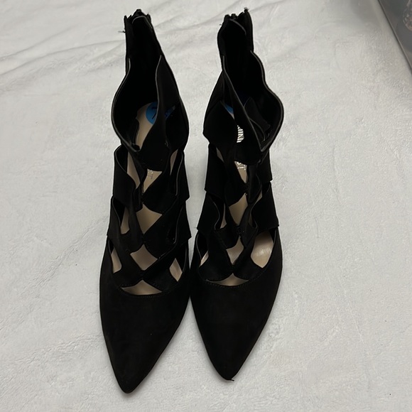 Nine West Black Pointed Toe Heels - Picture 2 of 5
